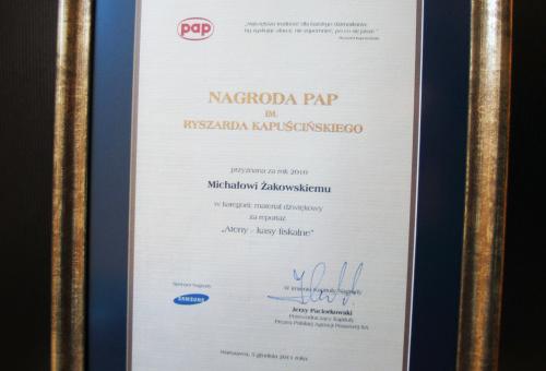 Karneol Nr 01.13 • Nagroda w konkursie. Ręczne złocenie tytułu. Oprawa w stylową ramę.