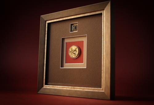 Nr 02.02 • Oprawa skrzynkowa z drewna z podwójnym passe partout - z efektem głębi. Karneol Nr 02.02 • Oprawa skrzynkowa z drewna z podwójnym passe partout - z efektem głębi.