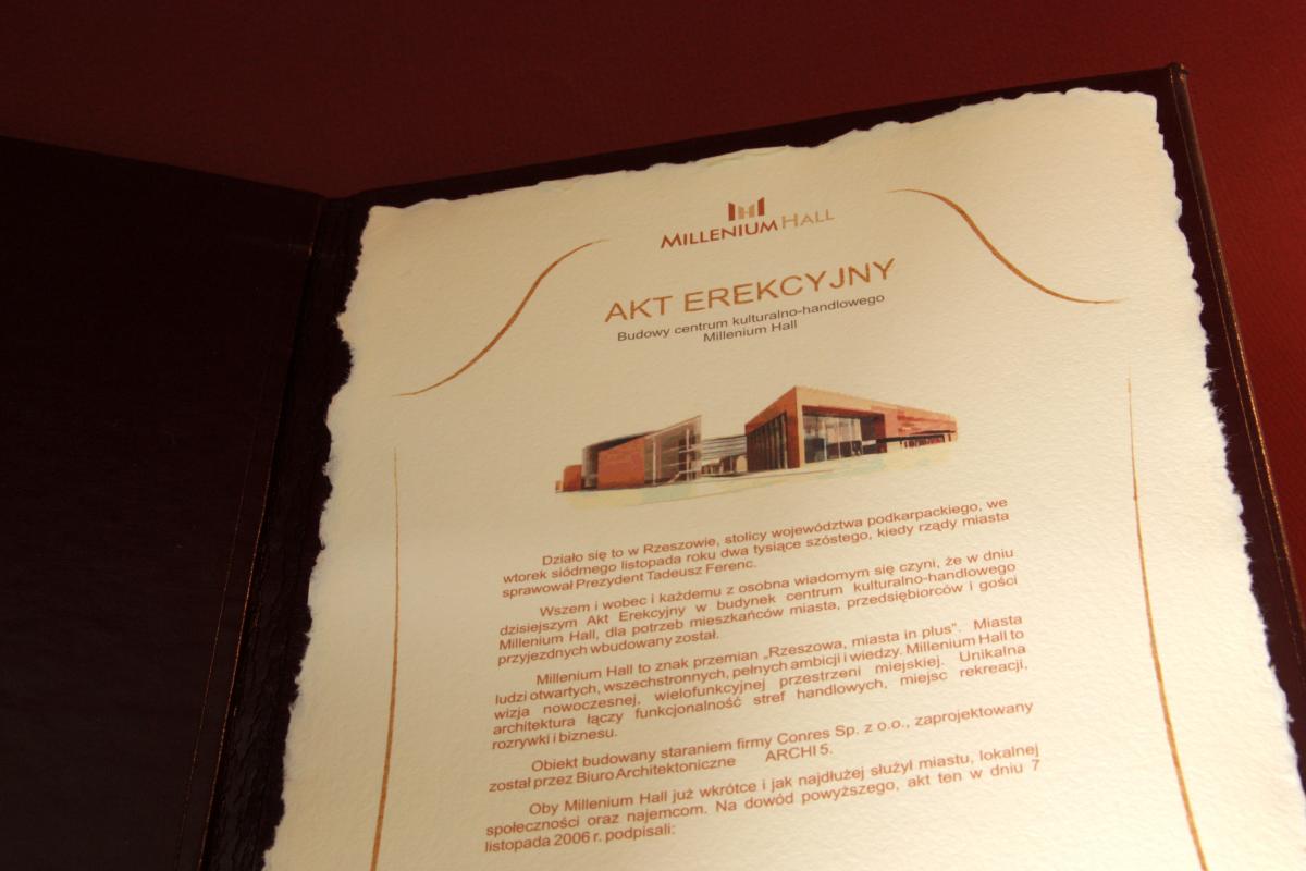 Karneol 03.04.04 • Kopia aktu erekcyjnego w okładce introligatorskiej