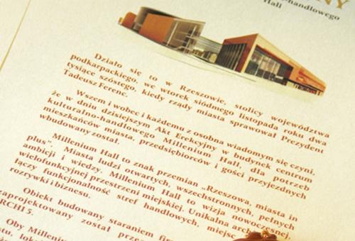 Nr 03.06. • Akt Erekcyjny centrum handlowego. Papier ozdobny. Pieczęć lakowa. Karneol Nr 03.06. • Akt Erekcyjny centrum handlowego. Papier ozdobny. Pieczęć lakowa.