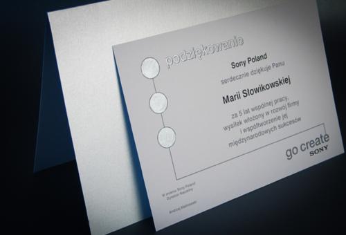 Karneol K-02.P-01.19 • Oprawa Dyplomów okładka z kartonu metalizowanego.