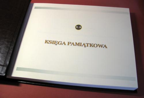 Karneol K-03.P-02.06 • Księgi obiektu. Strona tytułowa. Złocenie liter.