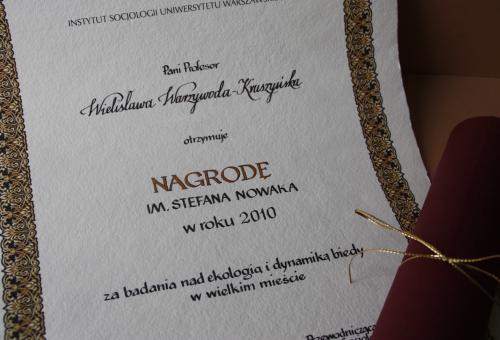 Karneol K-04.P-02.13 • Styl pisma łączony – copperplate i antykwa humanistyczna. Złocenie tytułu.