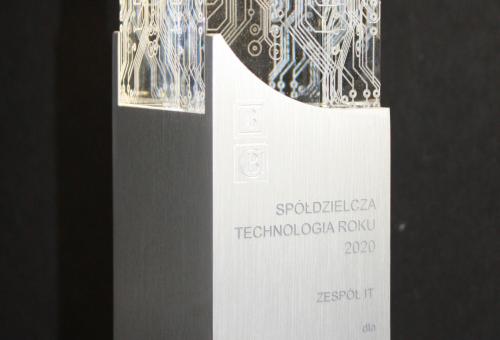 Karneol K-07.P-01.05 • Nagroda – statuetka Spółdzielcze Technologie Roku.