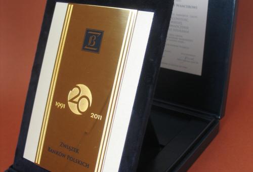 Karneol K-07.P-02.03 • Nagrody – plakietki w etui.