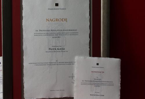 Karneol K-07.P-04.06 • Nagrody - dyplomowe – Innowacyjne rozwiązania w bankowości.
